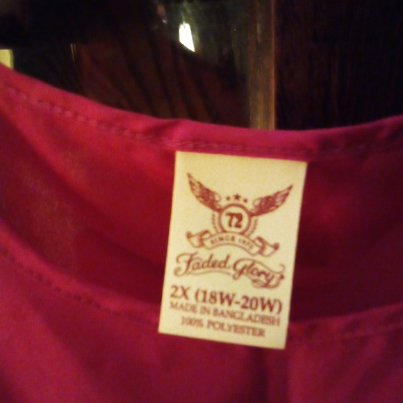 Tank top - Picture 2 of 3